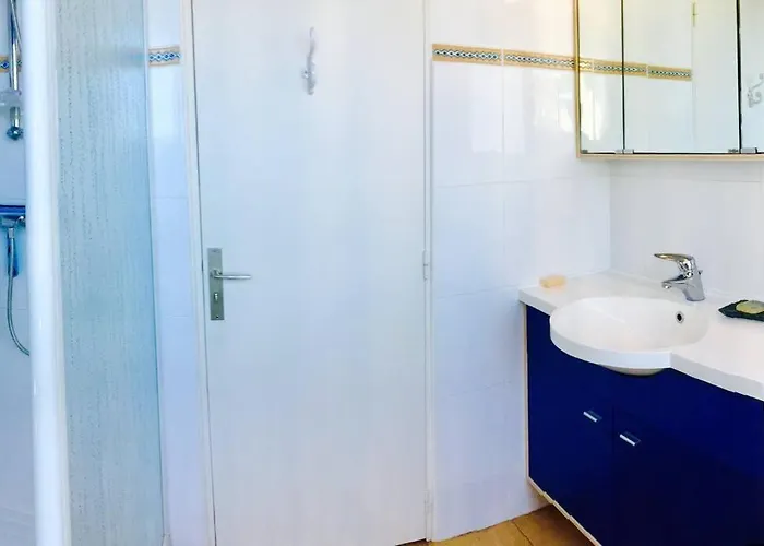 Sunny, Modern Lejlighed